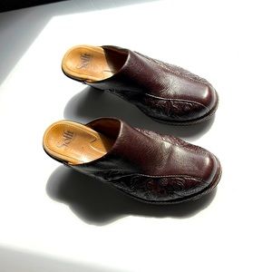 Sofft brand size 6 and 1/2 brown leather mules.